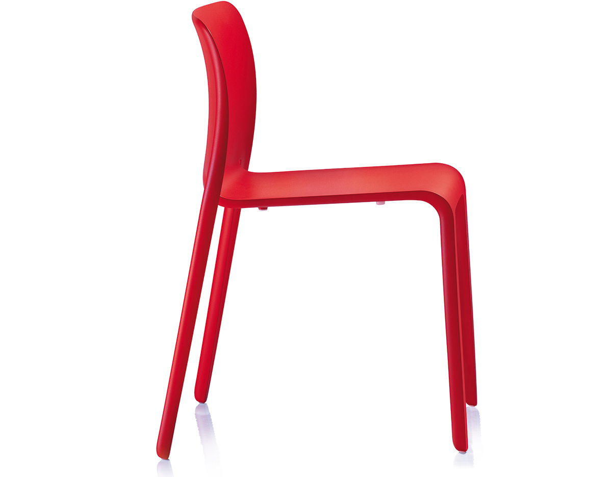 https://hivemodern.com/public_resources/full/chair-first-4pack-stefano-giovannoni-magis-2.jpg