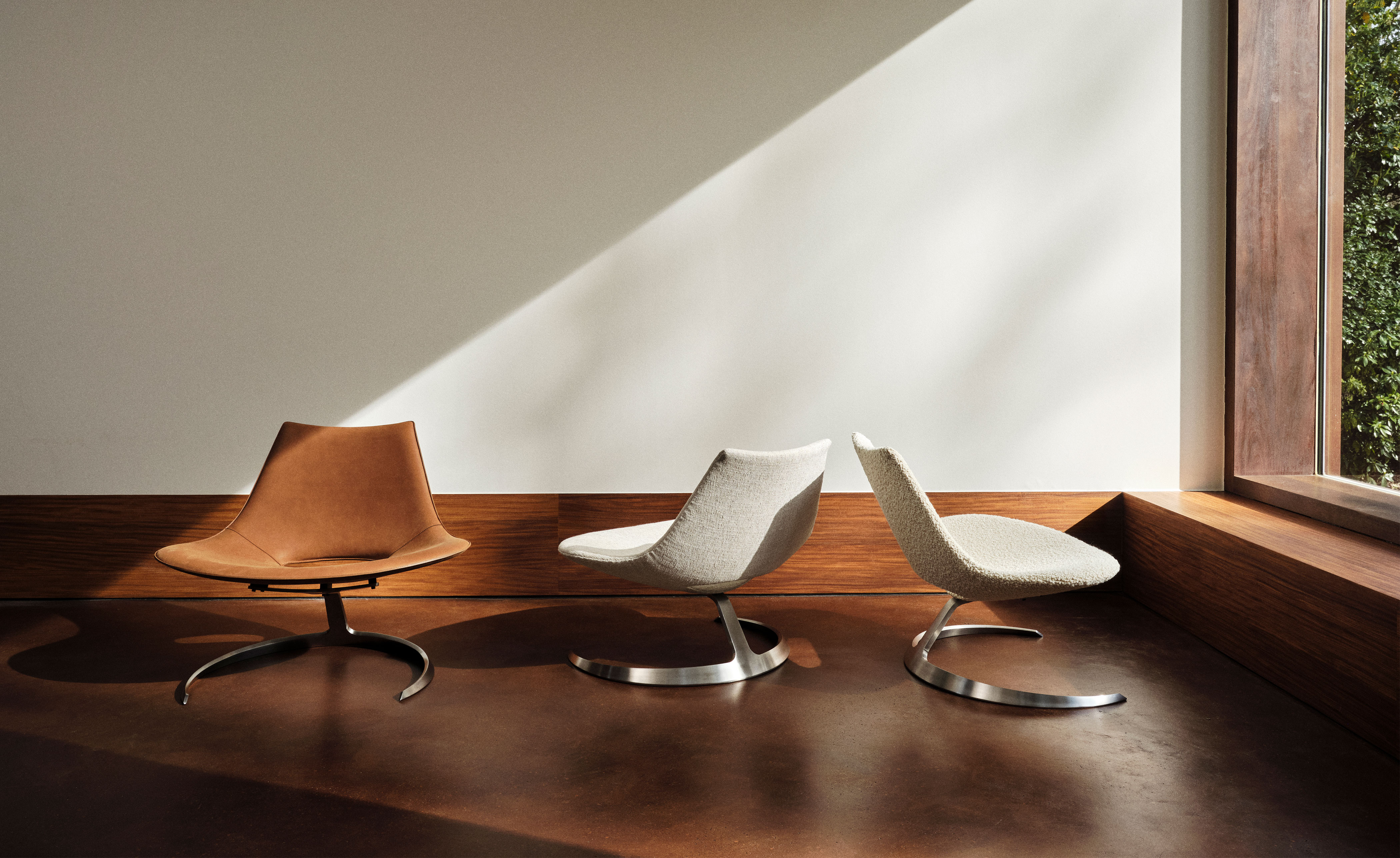 FK64 Scimitar Chair