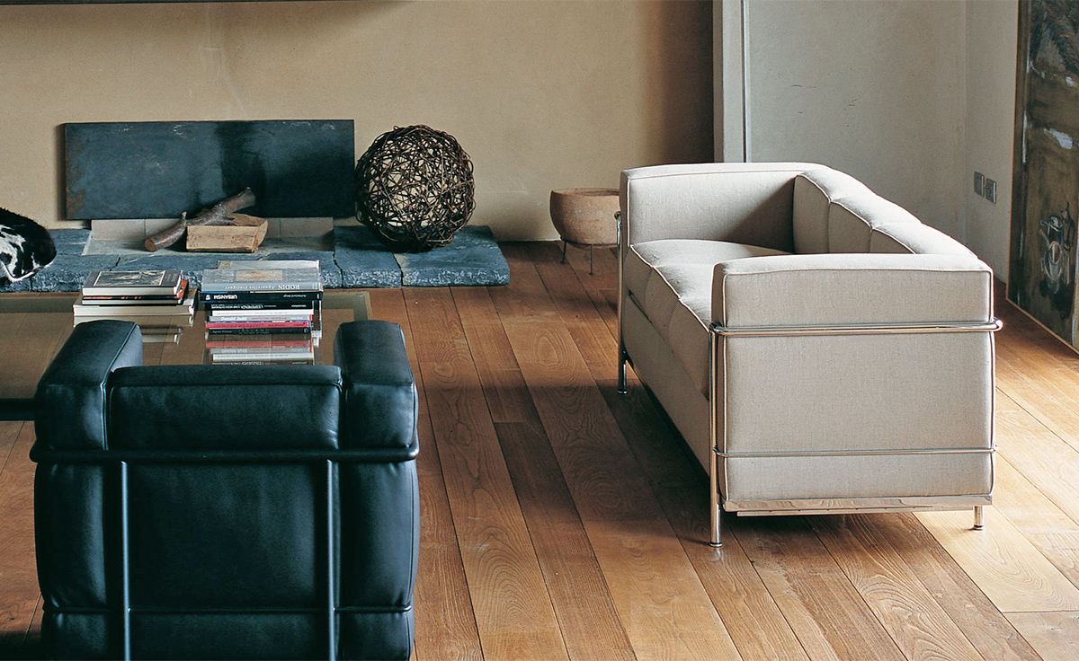 Le Corbusier Lc2 3 Seat Sofa Hivemodern Com