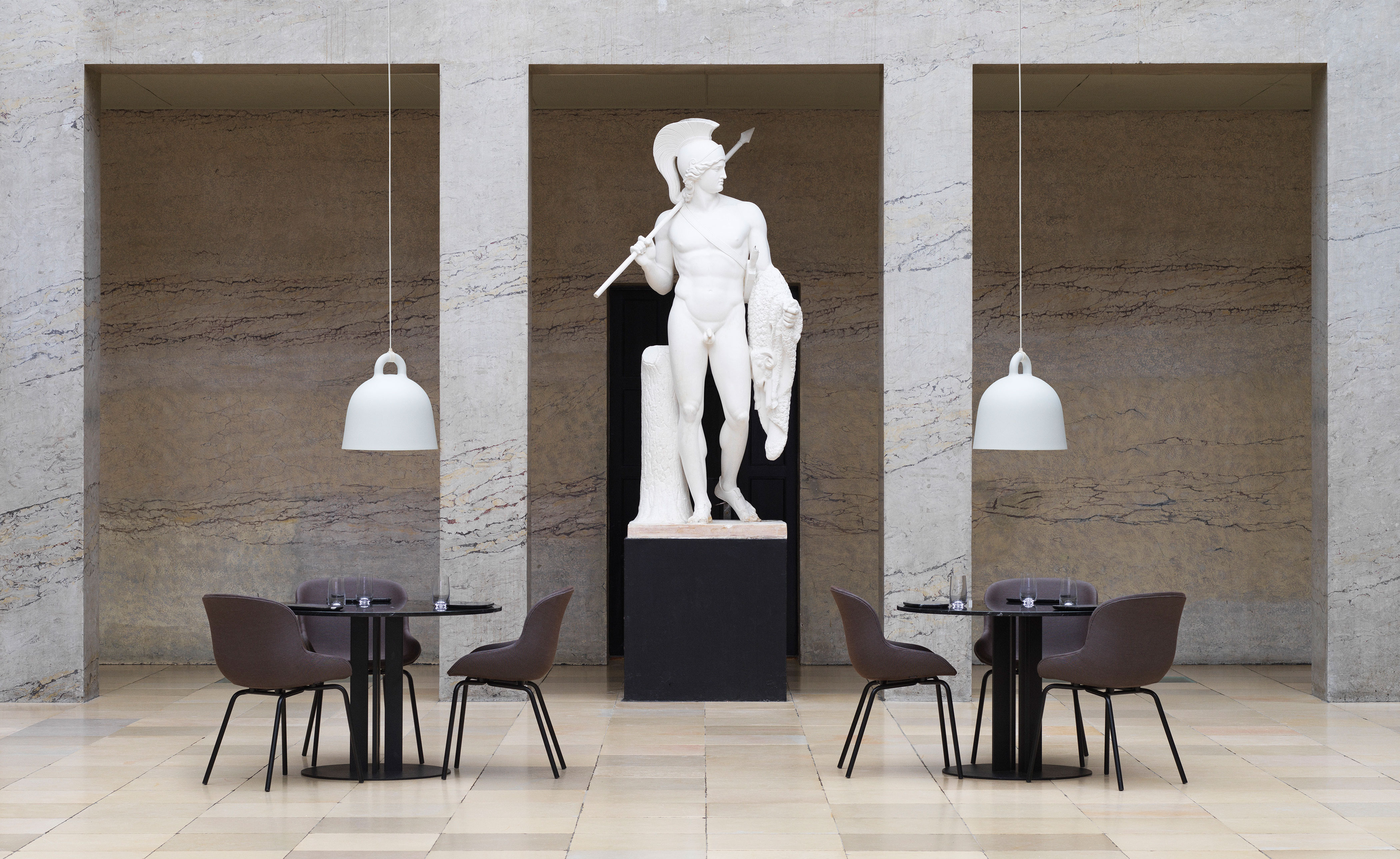 Scala Dining Table