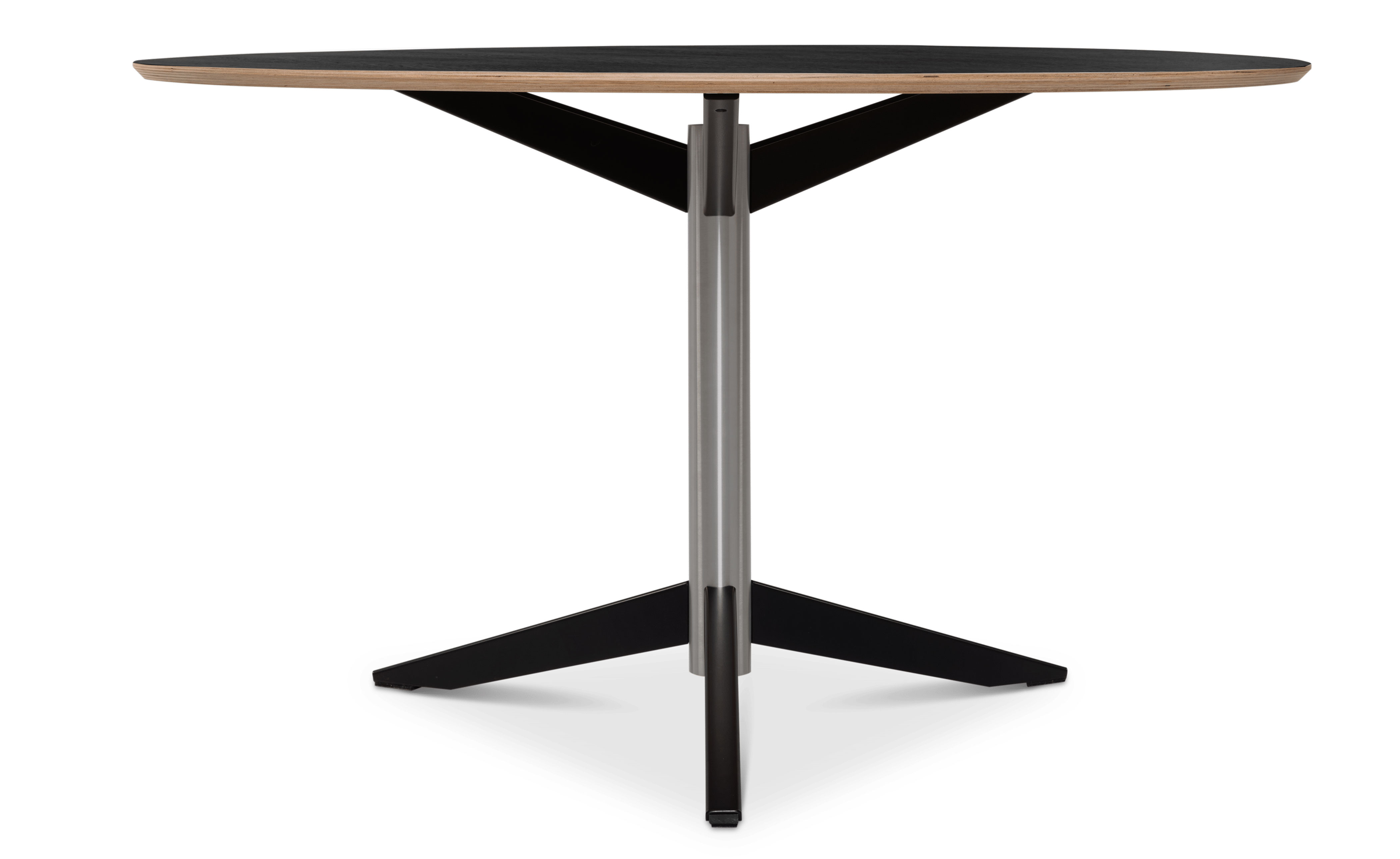 TE06 Dining Table by Pastoe – $2,700.00 to $3,630.00
