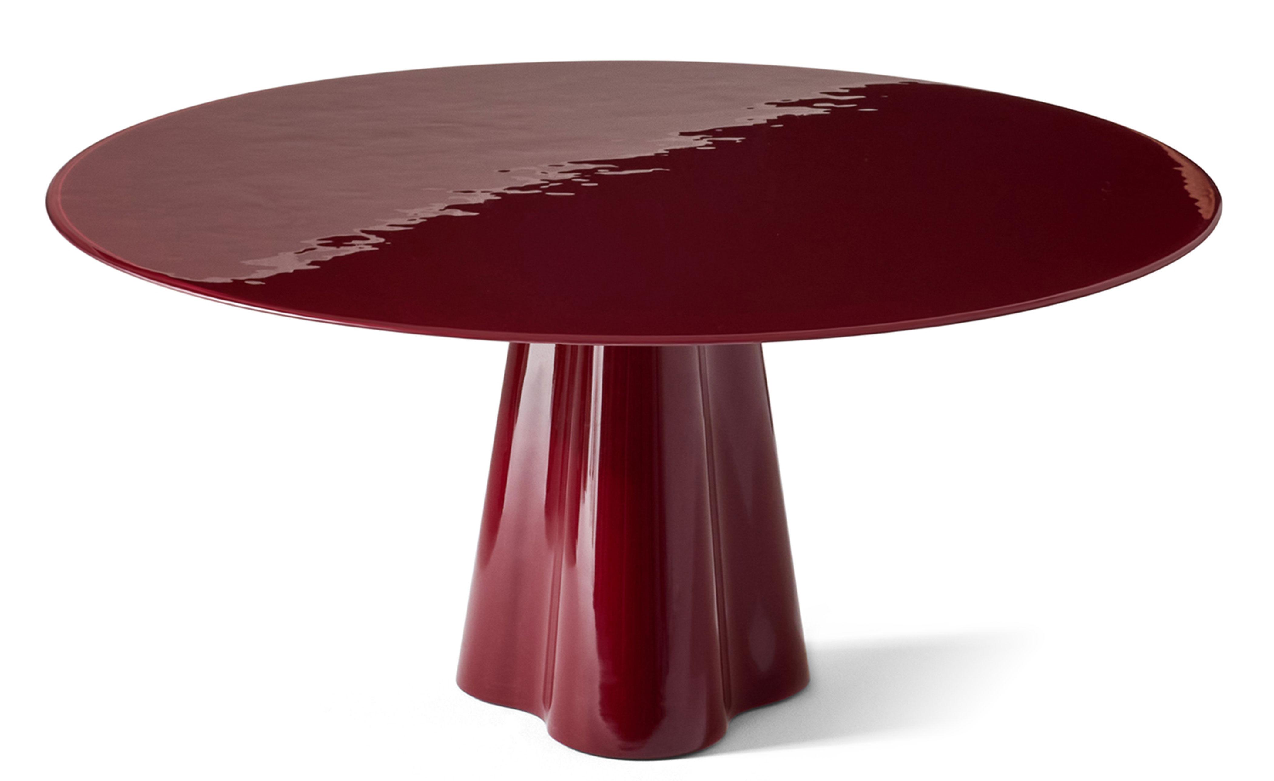 Treflo Round Dining Table