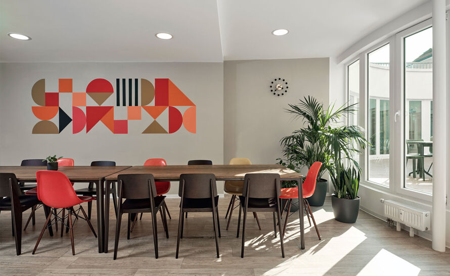 george nelson ball clock in multicolor | hive