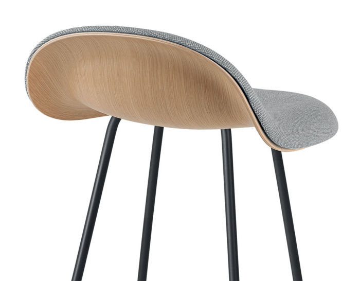 gubi 3d center base wood stool