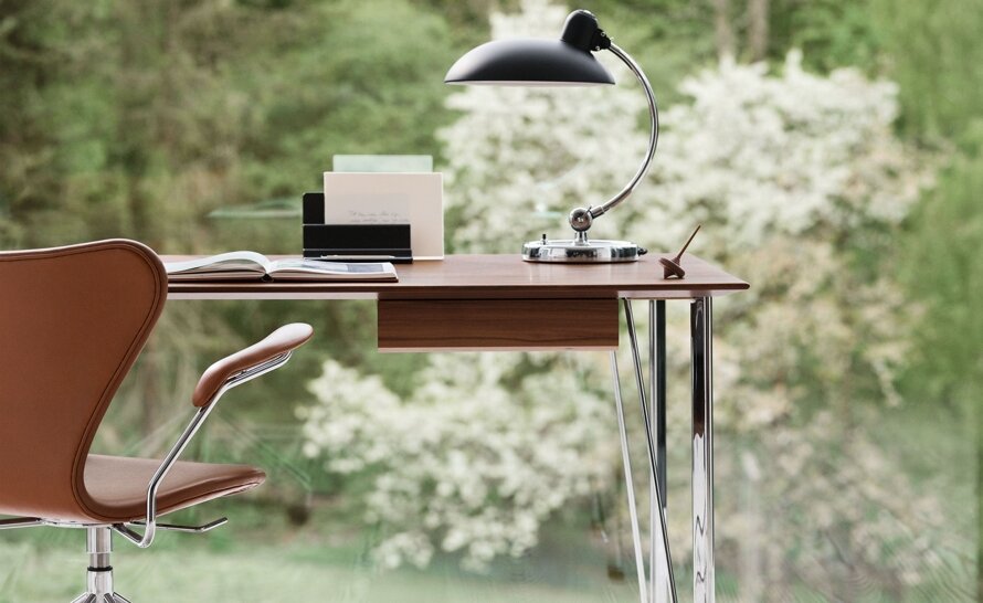 Kaiser Idell 6716 カイザーイデル Christian Dell kaiser idell table