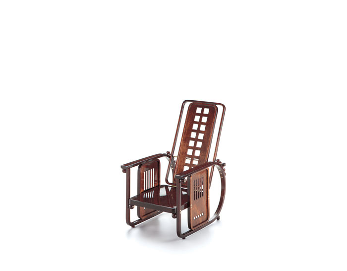 miniature sitting machine