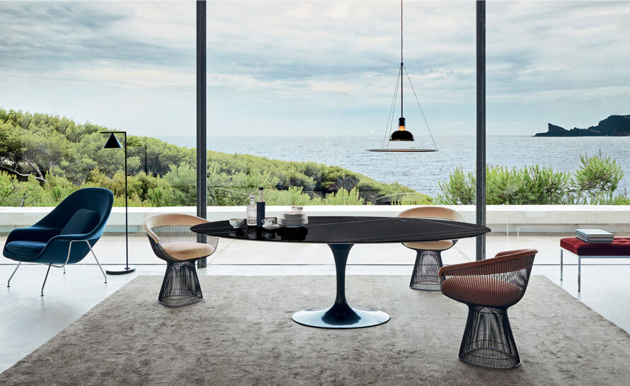 saarinen dining table 78 oval