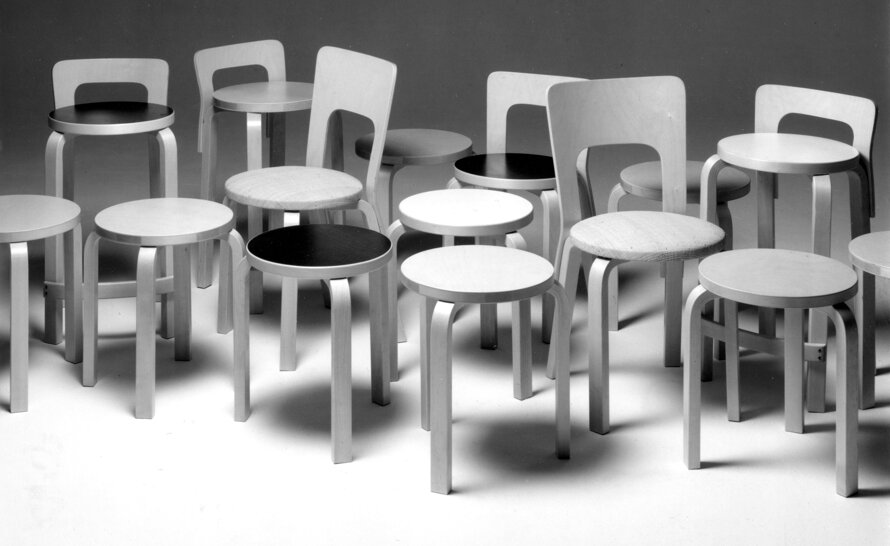 50年代stool60 Alvar Aalto Artek Alvar Aalto Stool 60 - Three-Legged - Birch Veneer