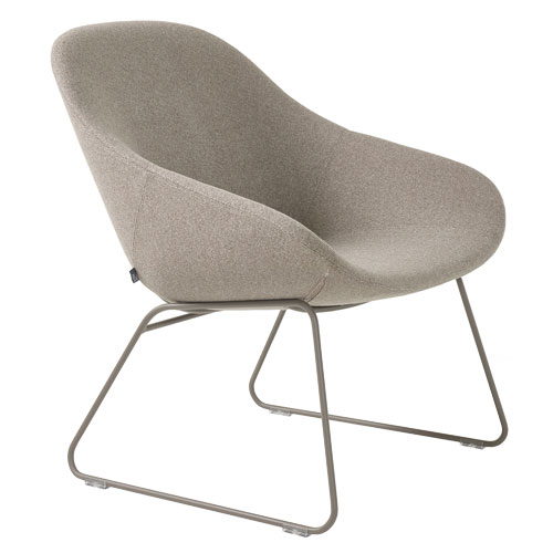 beso lounge chair with sled base