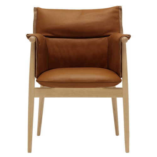 e005 embrace chair