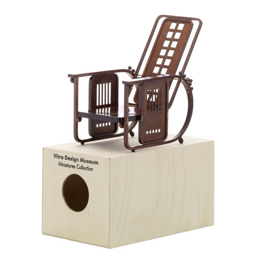 miniature sitting machine