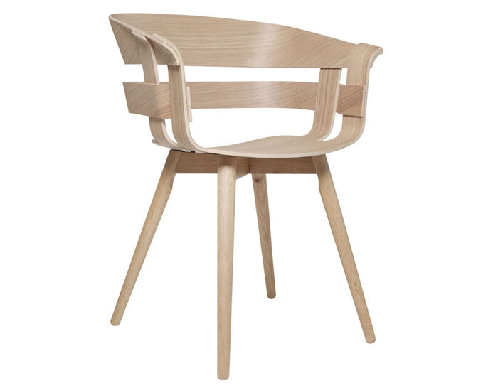 Wick Chair with wooden legs